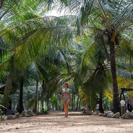 Sand Dune Beach Resort & Surf Camp Аругам Экстерьер фото