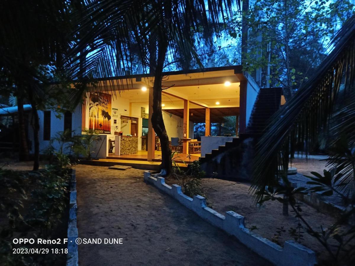 Sand Dune Beach Resort & Surf Camp Аругам Экстерьер фото
