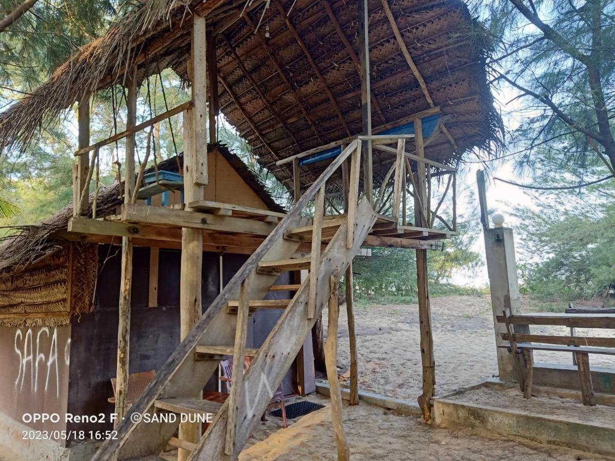 Sand Dune Beach Resort & Surf Camp Аругам Экстерьер фото