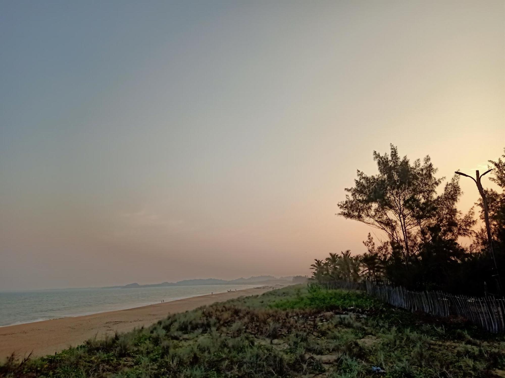 Sand Dune Beach Resort & Surf Camp Аругам Экстерьер фото