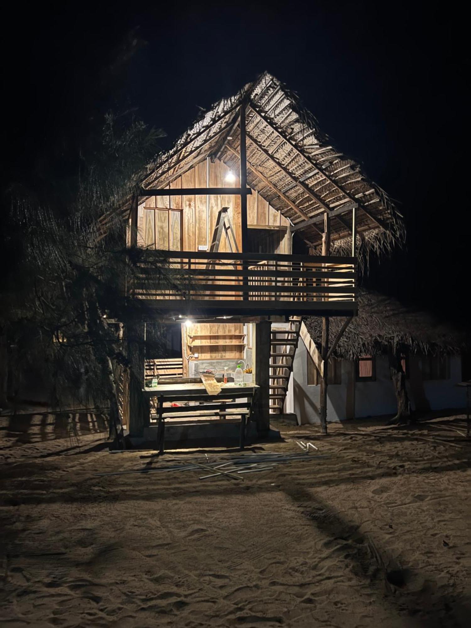 Sand Dune Beach Resort & Surf Camp Аругам Экстерьер фото