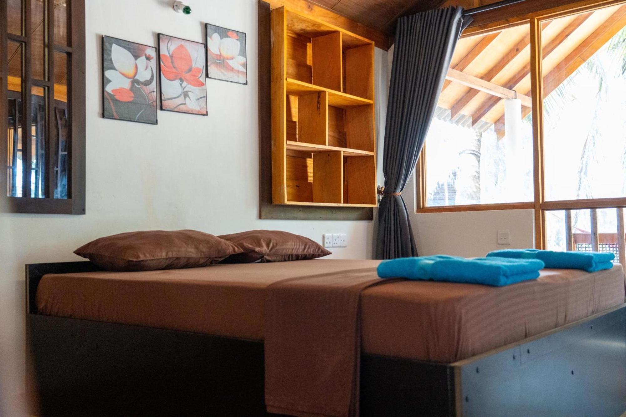 Sand Dune Beach Resort & Surf Camp Аругам Экстерьер фото